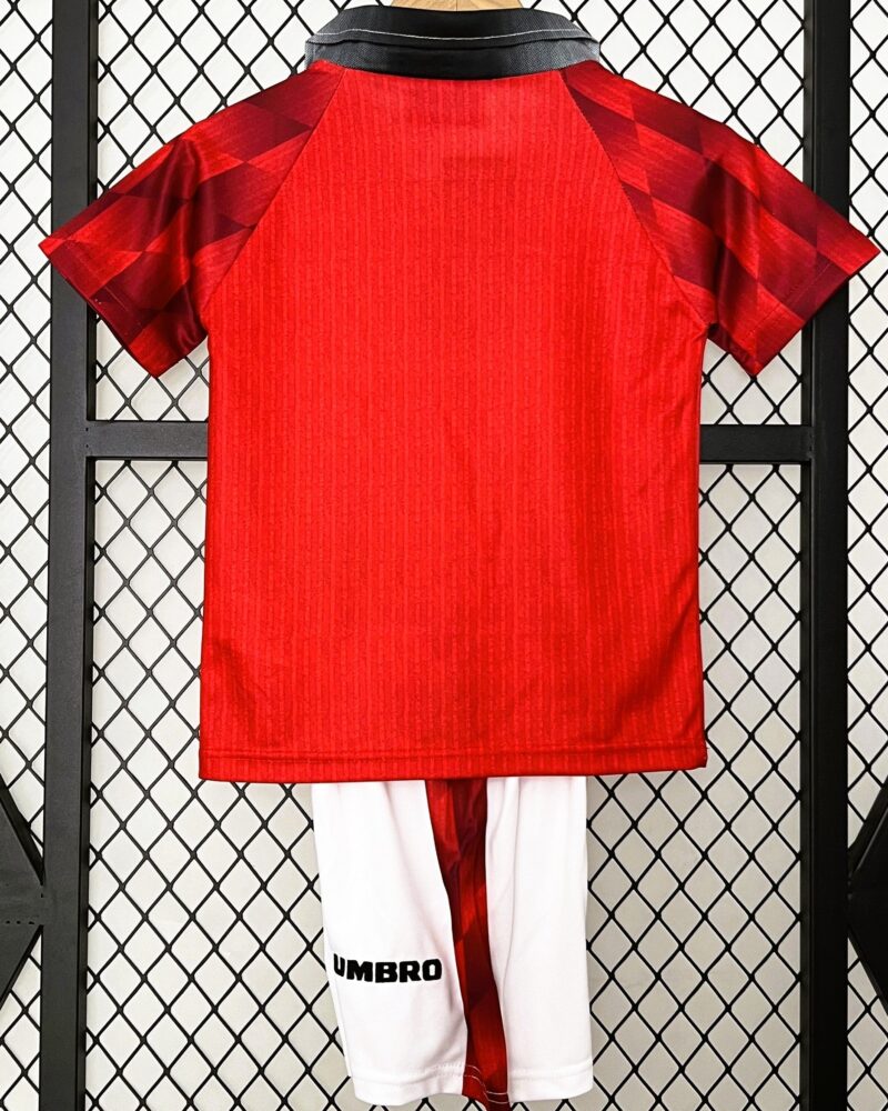 MANCHESTER UNITED kid kit - Image 6