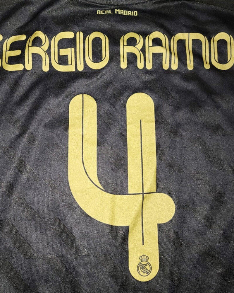RAMOS SERGIO 2011-12 (Real M) - Image 4