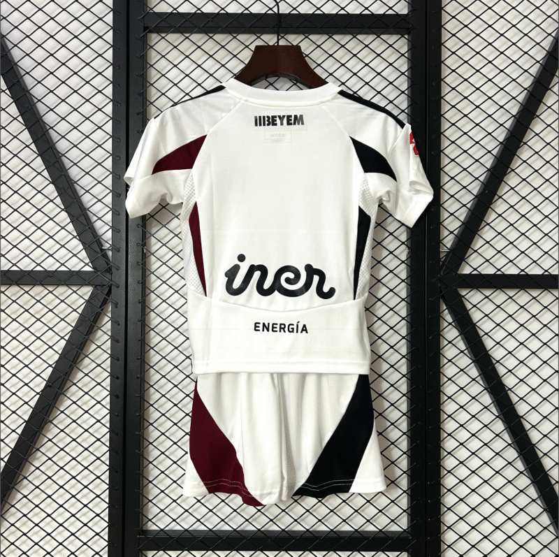 ALBACETE kid kit - Image 2